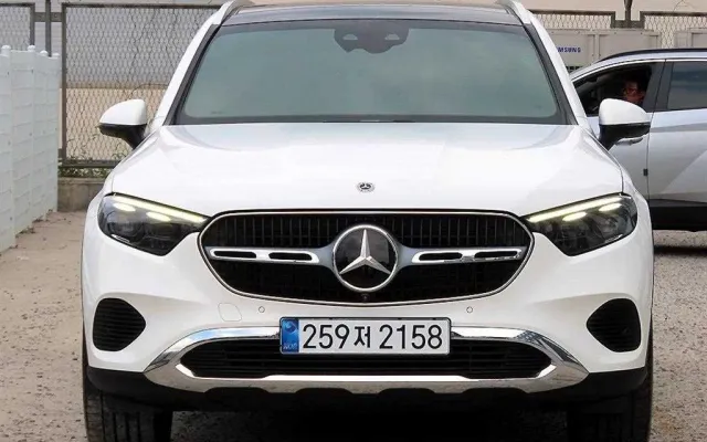 인천중고자동차가격 GLC클래스 X254 GLC300 4MATIC 아방가르드 매물 사진 17 - 2024/10 15,598km